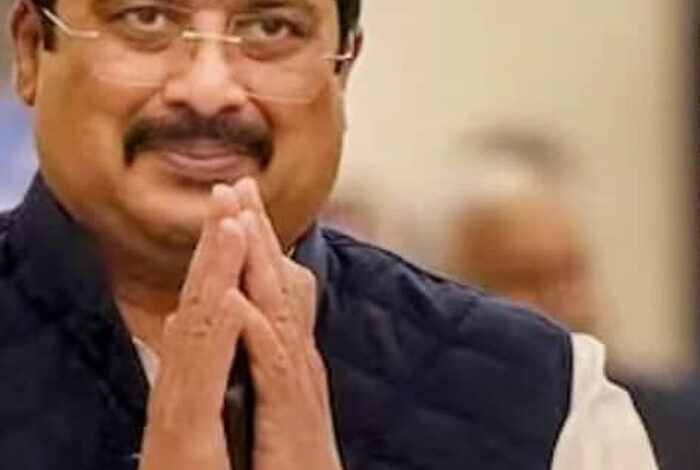 कुंडा-से-विधायक-राजा-भैया-के-दोनों-बेटों-की-राजनीति-में-हुई-एंट्री,-अक्षय-प्रताप-की-मौजूदगी-में-जनसत्ता-दल-के-सदस्य-बने