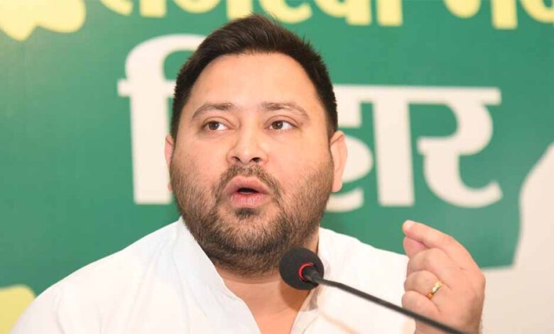 तेजस्वी-यादव-महागठबंधन-में-राजद-के-प्रभुत्व-को-लेकर-आश्वस्त,-पने-तौर-तरीकों-से-कांग्रेस-ने-भी-कुछ-ऐसा-ही-संकेत-दिया