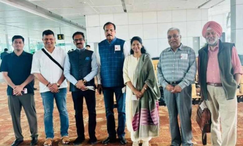 आसमान-में-चक्कर-लगाता-रहा-प्लेन,-भारतीय-सांसदों-के-पहुंचने-से-ठीक-पहले-मॉस्को-में-ड्रोन-अटैक