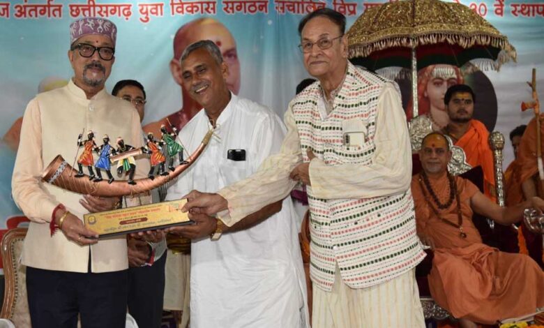 शिक्षा-का-उद्देश्य-संस्कार-और-सेवा-होना-चाहिए-–-राज्यपाल-रमेन-डेका