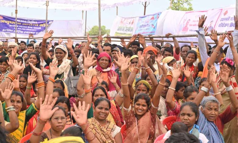 समाधान-के-संकल्प-के-साथ-आगे-बढ़-रहा-सुशासन-तिहार