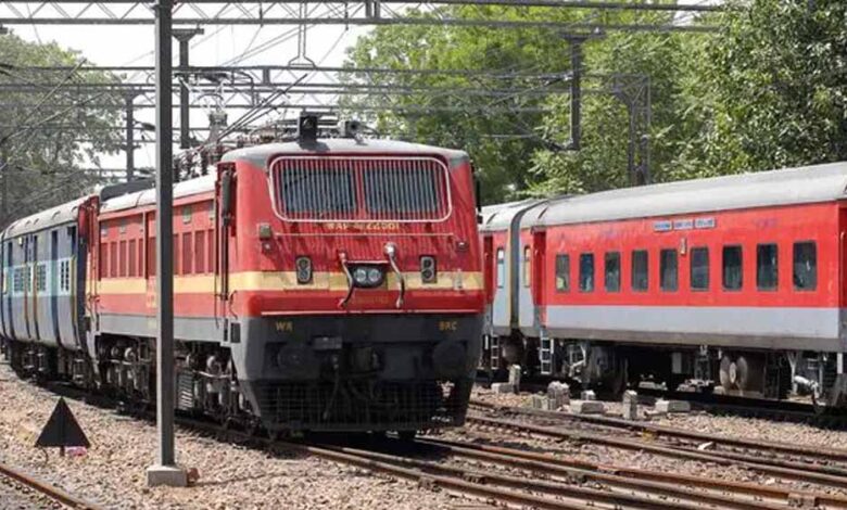 पमरे-ने-चालू-वित्तीय-वर्ष-के-प्रथम-माह-में-740-करोड़-रूपये-ऑरिजिनेटिंग-रेवेन्यू-अर्जित-किया