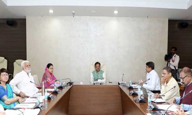 उप-मुख्यमंत्री-शुक्ल-की-अध्यक्षता-में-राज्य-एसिस्टेडेड-रिप्रोडक्टिव-टेक्नोलॉजी-एवं-सरोगसी-बोर्ड-की-बैठक-संपन्न