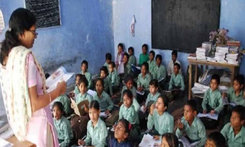 प्रदेश में शिक्षकों की समस्या के निराकरण के लिये 19 मई से लगेंगे शिविर