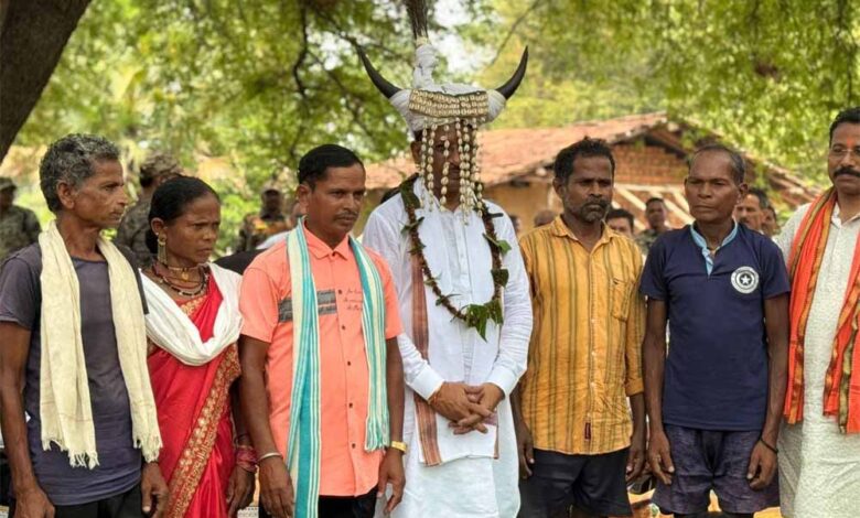 मुख्यमंत्री-साय-पहुंचे-दंतेवाड़ा-जिले-के-ग्राम-मुलेर-:-छत्तीसगढ़-के-अंतिम-छोर-पर-पहुंचा-सुशासन-तिहार