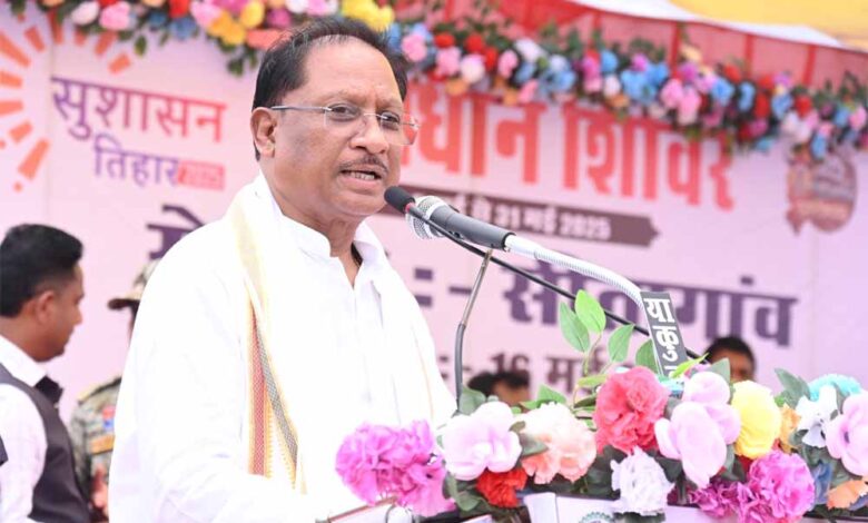मुख्यमंत्री-साय-मोहला-मानपुर-अंबागढ़-चौकी-जिले-के-मानपुर-ब्लॉक-में-सेक्टर-सीतागांव-के-समाधान-शिविर-मे-हुए-शामिल