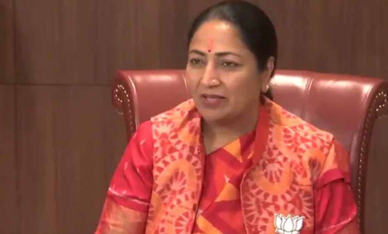 दिल्ली-में-नए-आयुष्मान-आरोग्य-मंदिर-बनाने-की-घोषणा-के-बाद-इन-लोगों-को-मिलेगी-नौकरी-में-प्राथमिकता:-रेखा-गुप्ता
