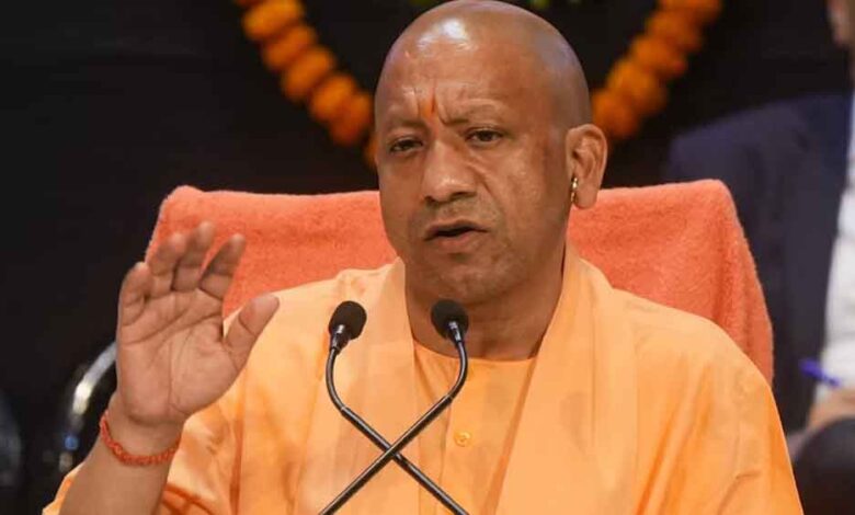 शिक्षामित्रों के लिए बड़ी सौगात: हर महीने ₹18,000, अनुदेशकों पर भी CM योगी का ऐलान शिक्षामित्रों-के-लिए-बड़ी-सौगात:-हर-महीने-₹18,000,-अनुदेशकों-पर-भी-cm-योगी-का-ऐलान