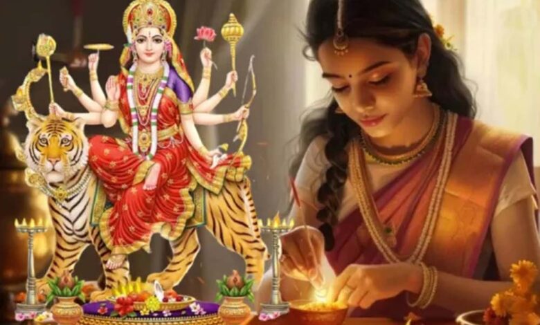 महाष्टमी पर इन स्थानों पर जलाएं दीपक, मां दुर्गा बरसाएंगी सुख-समृद्धि महाष्टमी-पर-इन-स्थानों-पर-जलाएं-दीपक,-मां-दुर्गा-बरसाएंगी-सुख-समृद्धि