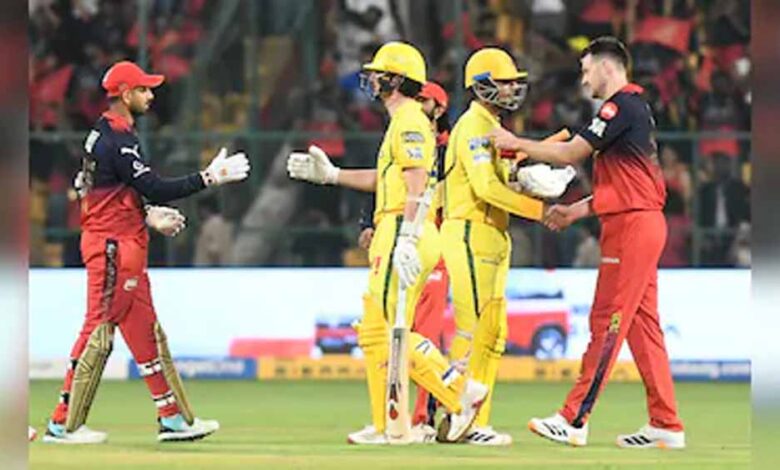 RCB vs CSK विवाद: ‘डोसा-इडली’ गाने पर भड़की चेन्नई, मामला BCCI तक पहुंचा rcb-vs-csk-विवाद:-‘डोसा-इडली’-गाने-पर-भड़की-चेन्नई,-मामला-bcci-तक-पहुंचा