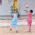 दूक-छोड़-थामा-वॉलीबॉल-सुकमा-के-पुनर्वास-केंद्र-में-गूंजा-भारत-माता-की-जय-का-नारा