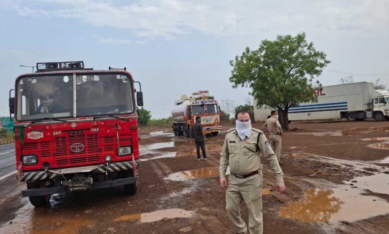 सीहोर में अमोनिया गैस रिसाव से हड़कंप, पुलिस और NDRF ने संभाला मोर्चा सीहोर-में-अमोनिया-गैस-रिसाव-से-हड़कंप,-पुलिस-और-ndrf-ने-संभाला-मोर्चा