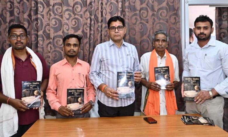 पद्मजागेश्वर यादव का जीवन सेवा, समर्पण और मानवता का उच्चतम आदर्श — मंत्री टंक राम वर्मा पद्मजागेश्वर-यादव-का-जीवन-सेवा,-समर्पण-और-मानवता-का-उच्चतम-आदर्श-—-मंत्री-टंक-राम-वर्मा