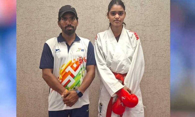 स्टेट में चमकी विंध्य की काव्या, अब नेशनल कराटे चैंपियनशिप में गोल्ड पर नजर स्टेट-में-चमकी-विंध्य-की-काव्या,-अब-नेशनल-कराटे-चैंपियनशिप-में-गोल्ड-पर-नजर