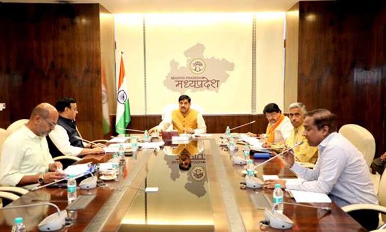 मेट्रो रेल यात्रियों की संख्या बढ़ाने के लिए पर्यटन विभाग का लें सहयोग : मुख्यमंत्री डॉ. यादव मेट्रो-रेल-यात्रियों-की-संख्या-बढ़ाने-के-लिए-पर्यटन-विभाग-का-लें-सहयोग-:-मुख्यमंत्री-डॉ.-यादव