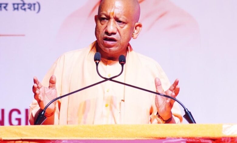 वस्त्रोद्योग के लिए नई कौशल विकास व्यवस्था तैयार हो, ग्रामोद्योग और माटीकला क्षेत्र में रोजगार की संभावनाओं को मिले नई गति : मुख्यमंत्री वस्त्रोद्योग-के-लिए-नई-कौशल-विकास-व्यवस्था-तैयार-हो,-ग्रामोद्योग-और-माटीकला-क्षेत्र-में-रोजगार-की-संभावनाओं-को-मिले-नई-गति-:-मुख्यमंत्री