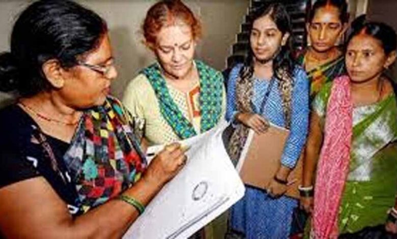 दिल्ली में जनगणना का पहला चरण अंतिम दौर में, 98% घरों का सर्वे पूरा दिल्ली-में-जनगणना-का-पहला-चरण-अंतिम-दौर-में,-98%-घरों-का-सर्वे-पूरा