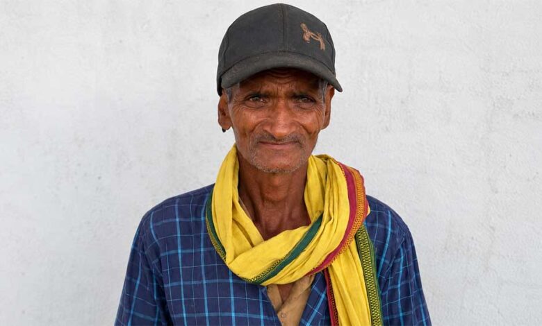 आदिवासियों की करोड़ों की जमीन कौड़ियों के दाम खरीदने का मामला, कलेक्टर ने बैठाई जांच आदिवासियों-की-करोड़ों-की-जमीन-कौड़ियों-के-दाम-खरीदने-का-मामला,-कलेक्टर-ने-बैठाई-जांच