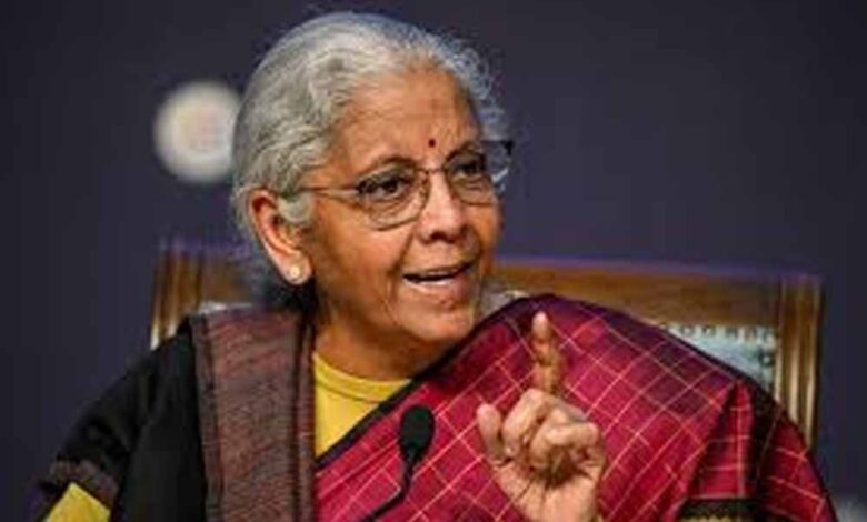 निर्मला सीतारमण का राहुल गांधी पर हमला, भारत की उपलब्धियों को नजरअंदाज करने का आरोप निर्मला-सीतारमण-का-राहुल-गांधी-पर-हमला,-भारत-की-उपलब्धियों-को-नजरअंदाज-करने-का-आरोप