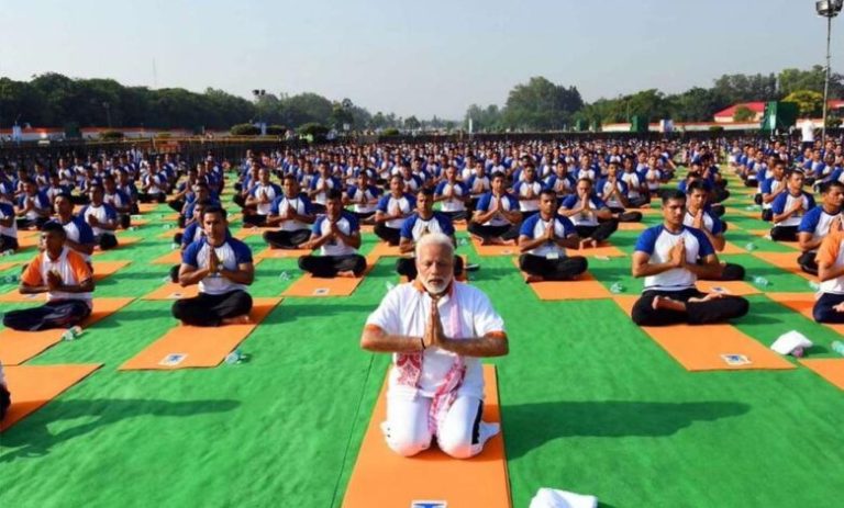 yoga-day-से-पहले-कोलकाता-का-रेड-रोड-7-दिन-बंद,-शुभेंदु-सरकार-के-फैसले-को-hc-में-चुनौती