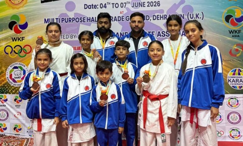 नेशनल कराटे चैंपियनशिप में इंदौर का जलवा, नन्हे खिलाड़ियों ने जीते गोल्ड मेडल नेशनल-कराटे-चैंपियनशिप-में-इंदौर-का-जलवा,-नन्हे-खिलाड़ियों-ने-जीते-गोल्ड-मेडल