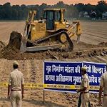 अवैध-कब्जे-पर-बड़ी-कार्रवाई,-बिल्डर-के-निर्माण-पर-चला-बुलडोजर,-करोड़ों-की-जमीन-मुक्त
