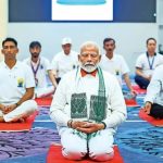 कोलकाता-में-योग-दिवस-पर-बन-सकता-है-नया-रिकॉर्ड,-पीएम-मोदी-के-साथ-10-लाख-लोगों-के-योग-करने-का-दावा