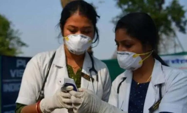 मुंबई-में-बढ़े-स्वाइन-फ्लू-और-कोविड-के-मामले,-अस्पतालों-में-बढ़ी-मरीजों-की-भीड़