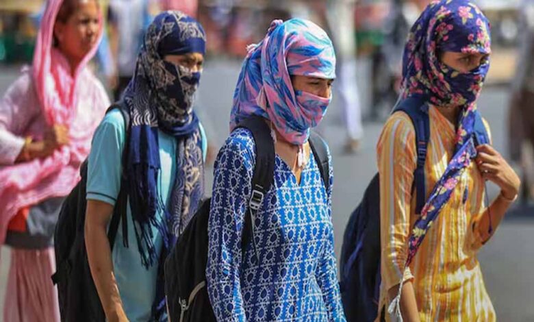 MP में हीटवेव का अलर्ट! जबलपुर समेत 5 जिलों में अगले 4 दिन लू का कहर, 25 जून के बाद मानसून की एंट्री mp-में-हीटवेव-का-अलर्ट!-जबलपुर-समेत-5-जिलों-में-अगले-4-दिन-लू-का-कहर,-25-जून-के-बाद-मानसून-की-एंट्री