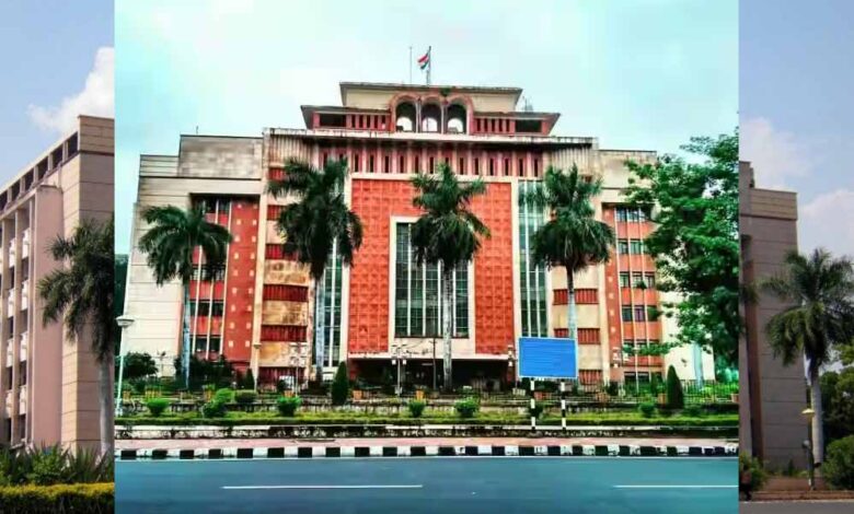 MP के MSME विभाग में तबादलों के बाद बवाल, जूनियर अफसर लिखेंगे वरिष्ठों की CR; बढ़ा असंतोष mp-के-msme-विभाग-में-तबादलों-के-बाद-बवाल,-जूनियर-अफसर-लिखेंगे-वरिष्ठों-की-cr;-बढ़ा-असंतोष