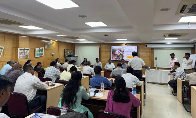 निपुण भारत मिशन को नई गति देने में जुटी योगी सरकार, जनपद स्तरीय मास्टर ट्रेनर्स के प्रशिक्षण का दूसरा चरण शुरू निपुण-भारत-मिशन-को-नई-गति-देने-में-जुटी-योगी-सरकार,-जनपद-स्तरीय-मास्टर-ट्रेनर्स-के-प्रशिक्षण-का-दूसरा-चरण-शुरू