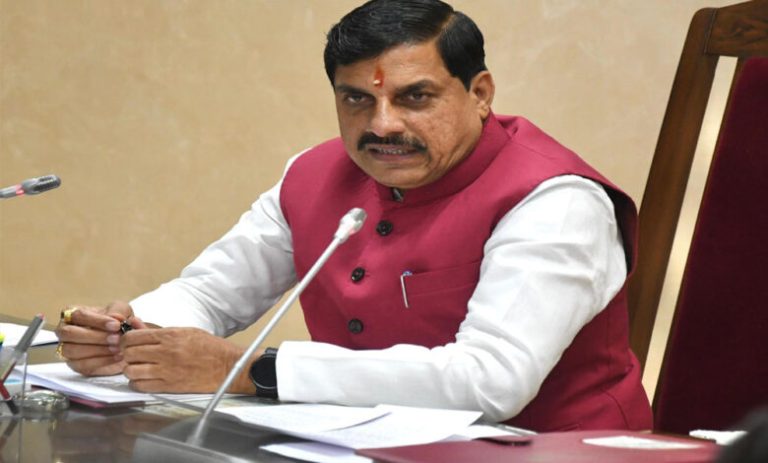 mp-cabinet-expansion:-कैबिनेट-विस्तार-पर-सस्पेंस-बरकरार,-कई-मंत्रियों-को-अचानक-हटाए-जाने-से-अटकलें-तेज