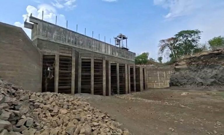 42-साल-में-पहली-बार-इतना-सूखा-बरगी-डैम,-जलस्तर-इतना-गिरा-कि-दिखने-लगी-तलहटी;-विशेषज्ञों-ने-जताई-चिंता