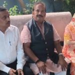 नौगई-ट्रिपल-मर्डर-पीड़ितों-से-मिले-विक्रमादित्य,-आरोपियों-के-एनकाउंटर-और-संपत्ति-कुर्की-की-मांग