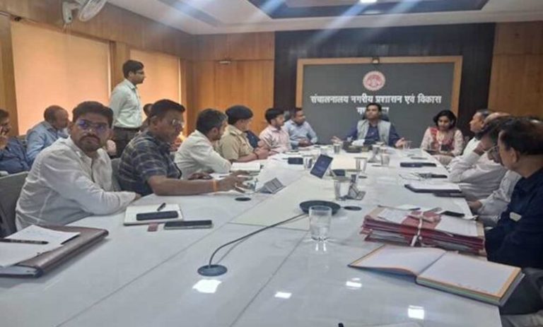 भोपाल-मेट्रो-के-समयबद्ध-और-गुणवत्तापूर्ण-कार्य-के-लिए-सभी-विभाग-आपसी-समन्वय-से-करें-काम-:-आयुक्त-भोंडवे
