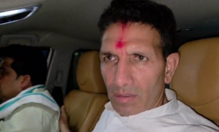 कांग्रेस-प्रदेश-अध्यक्ष-जीतू-पटवारी-के-खिलाफ-गिरफ्तारी-वारंट,-कोर्ट-की-पुलिस-को-फटकार—’हर-जगह-दिख-रहे,-फिर-मिल-क्यों-नहीं-रहे?’