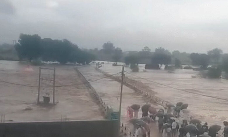 mp-rain-alert:-भारी-बारिश-से-नर्मदापुरम-खंडवा-स्टेट-हाईवे-बंद,-हरदा-में-नदियां-उफान-पर;-रेड-ऑरेंज-अलर्ट-जारी