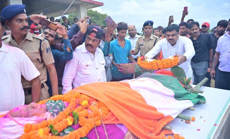 डॉ.-तीजन-बाई-के-सम्मान-में-गनियारी-के-शासकीय-हाई-हायर-सेकेंडरी-स्कूल-का-होगा-नामकरण-–-शिक्षा-मंत्री-गजेन्द्र-यादव