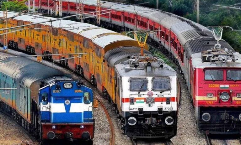 रेवांचल-एक्सप्रेस-से-अकेला-भोपाल-पहुंचा-10-साल-का-मासूम,-grp-ने-मां-से-मिलवाकर-लौटाई-खुशियां