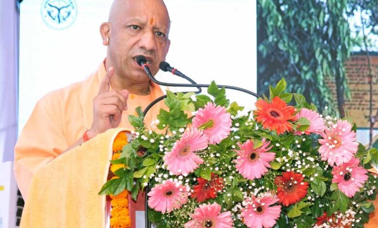अमृत-सरोवर-निर्माण-में-उत्तर-प्रदेश-देश-में-शीर्ष-पर,-19989-सरोवरों-का-किया-गया-निर्माण-और-पुनरुद्धार