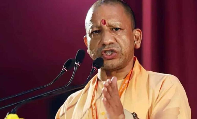 योगी-सरकार-के-जीरो-पॉवर्टी-अभियान-को-मिली-रफ्तार,-4.25-लाख-परिवारों-तक-पहुंचीं-सरकारी-योजनाएं
