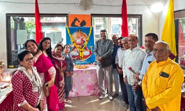 कुकिंग-प्रतियोगिता-के-दूसरे-दिन-भी-महिलाओं-ने-दिखाई-अपनी-प्रतिभा
